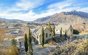 Lindmore Retreat & Spa - Luxury Family Home - Queenstown