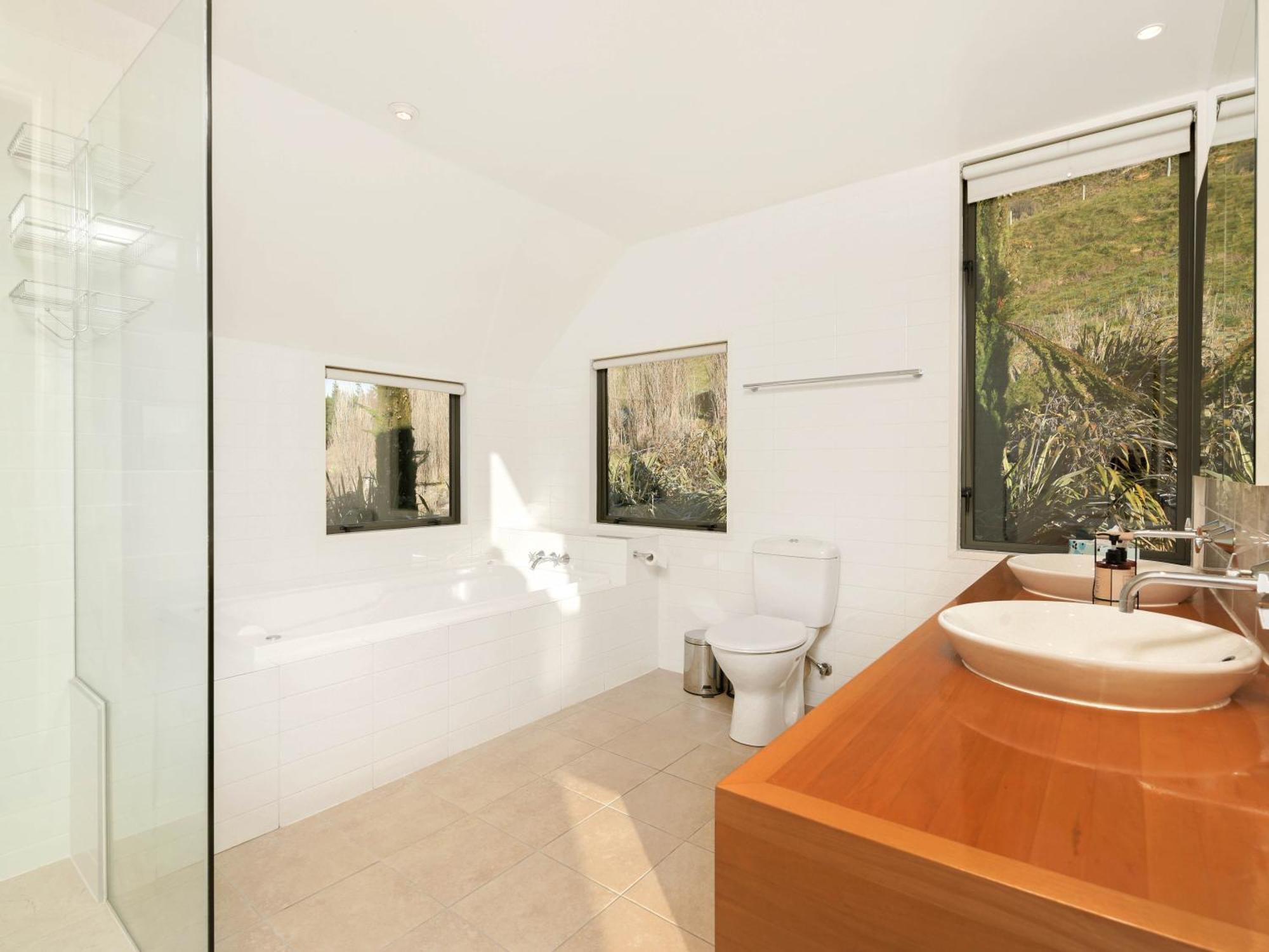 Lindmore Retreat & Spa - Luxury Family Home - Queenstown Exterior photo